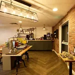 Holiday Inn - The Niu, Loom Manchester North By Ihg